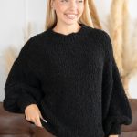 Sweter moherowy oversize Czarny – Moirenne 2