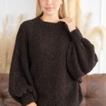 Sweter moherowy oversize Czekoladowy – Moirenne 1