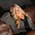 Sweter pepitka rozpinany Czarny – Corivellea 4