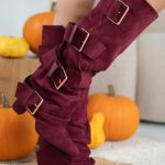 Kozaki damskie zamszowe z klamrami Bordowy – Falirra 4