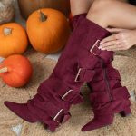 Kozaki damskie zamszowe z klamrami Bordowy – Falirra 2