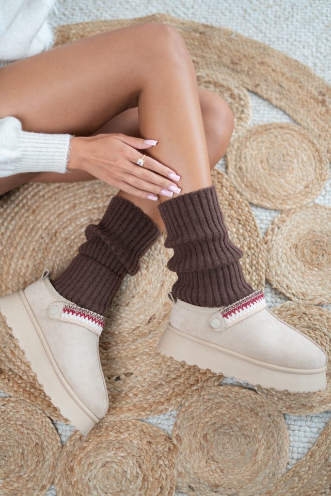 Śniegowce na platformie z paskiem boho Beżowy – Bohravine 4