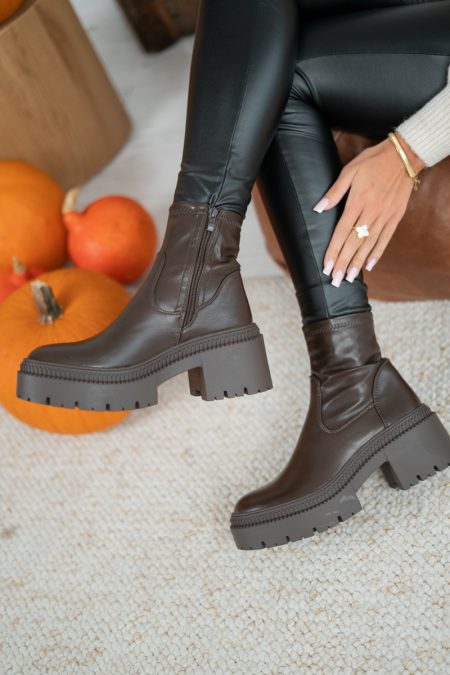 Botki na traperowej platformie Czekoladowy – Bravira 2