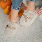 Kapcie na platformie z emblematem Fango – Cosyrelle 4