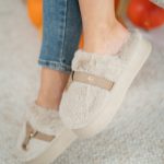 Kapcie na platformie z emblematem Fango – Cosyrelle 3