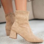 Eleganckie botki zamszowe na niskim obcasie Fango – Velayne 3