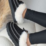 Wsuwane buty z futerkiem Czarne - Elyssira 1