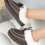 Wsuwane buty z futerkiem Czekoladowe - Elyssira 2