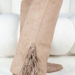 Kozaki zamszowe z frędzlami na słupku Fango - Florayne 5