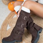 Kozaki damskie na traperze z klamrami Czekoladowy – Travorra 4