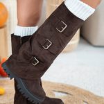 Kozaki damskie na traperze z klamrami Czekoladowy – Travorra 1