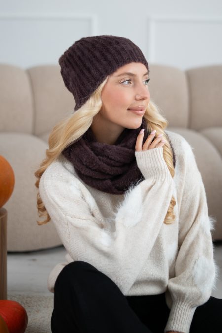 Czapka damska alpaka Czekoladowy – Alvoria 1