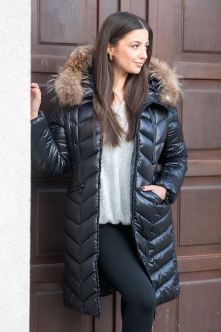 Kurtka błyszcząca z futrem naturalnym Czarny – Lustriva 1