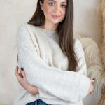 Gładki sweter damski Beżowy – Silvora 3