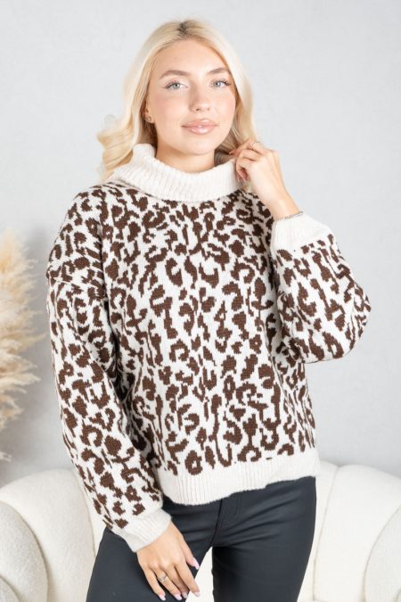 Sweter w panterkę z golfem Beżowy – Panthirra 1