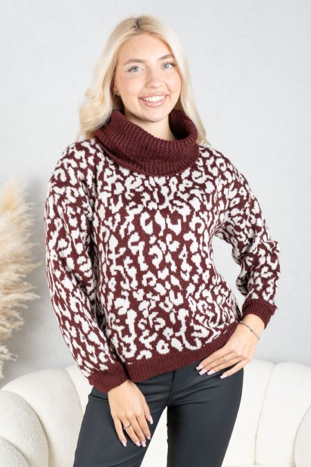 Sweter w panterkę z golfem Bordowy – Panthirra 1