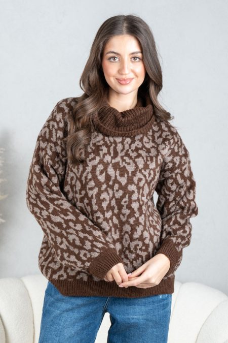 Sweter w panterkę z golfem Czekoladowy – Panthirra 1