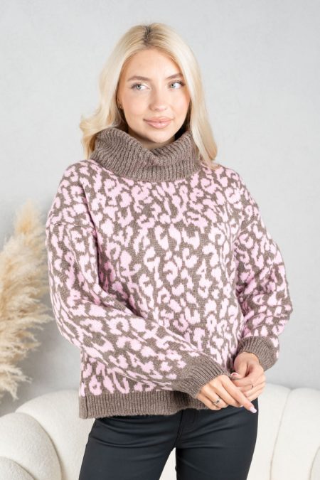 Sweter w panterkę z golfem Fango – Panthirra 1
