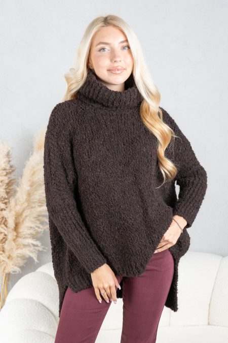 Sweter boucle z golfem oversize Czekoladowy – Dalirrae 1