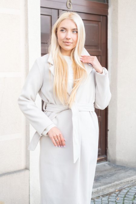 Klasyczny płaszcz z wiązaniem Śmietankowy – Elvarisse 1