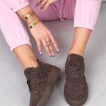 Sneakersy koronkowe Czekoladowe – Urban Lace 1