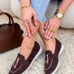 Mokasyny z zawieszkami Czekoladowe – Charming Steps 3