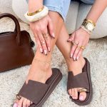 Klapki na jeden palec zamszowe Czekoladowe – Soft Touch 2