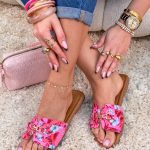 Klapki damskie w kwiaty Różowe – Flowers Everywhere 3