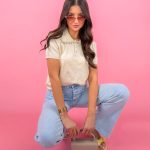 Bluzka dzianinowa z cyrkoniami Beżowy – Rhinella 6