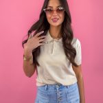 Bluzka dzianinowa z cyrkoniami Beżowy – Rhinella 5