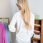 Damska koszula zapinana na guziki Biały – Buttonea 4