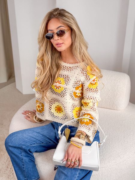Sweter pleciony w kwiatki Żółty – Petalyn 1