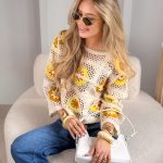 Sweter pleciony w kwiatki Żółty – Petalyn 2