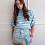 Sweter damski w paski rękaw 3/4 Błękitny – Strielle 1