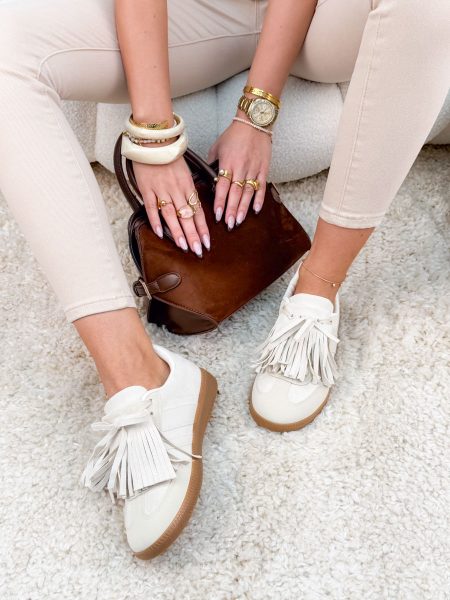 Sneakersy z frędzlami Beżowe – Playful Fringe 1