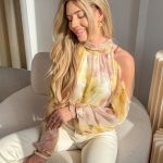 Bluzka z wyciętymi ramionami Żółty – Shouldéra 4