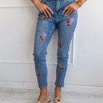 Spodnie jeansowe skinny z aplikacją wisienek Jeansowy – Cherry Slim 3