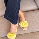 Klapki z dużym kwiatem Bananowe – Maxiflora 2