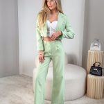 Komplet damski marynarka krótka + eleganckie spodnie Pistacjowy – Classira 1