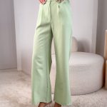 Komplet damski marynarka krótka + eleganckie spodnie Pistacjowy – Classira 4