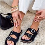 Klapki zamszowe z klamrami Czarne – Soft Buckle 4