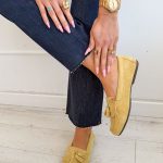 Mokasyny zamszowe z ozdobnymi frędzlami Bananowe – Franjela 3