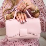 Torebka ze złotym łańcuszkiem Pudrowy – Gold Chain 4