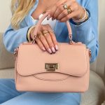 Torebka z okrągłą rączką zamykana na sprzączkę Pudrowy – Round Grace 3