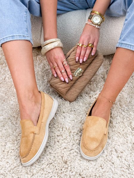 Zamszowe mokasyny Bananowe – Suede Silence 1