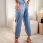 Spodnie jeansowe mom fit z haftem kwiatowym – Florimom 5