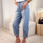 Spodnie jeansowe mom fit z haftem kwiatowym – Florimom 3