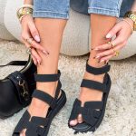 Rzymianki na rzep beżowa podeszwa Czarne – Desert Walk 2