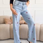 Spodnie jeansowe wide leg z wisienkami Jasny jeans – Cherry Flow 1