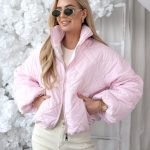 Kurtka wiosenna z poszerzanymi rękawami Pudrowy – Flarella 1